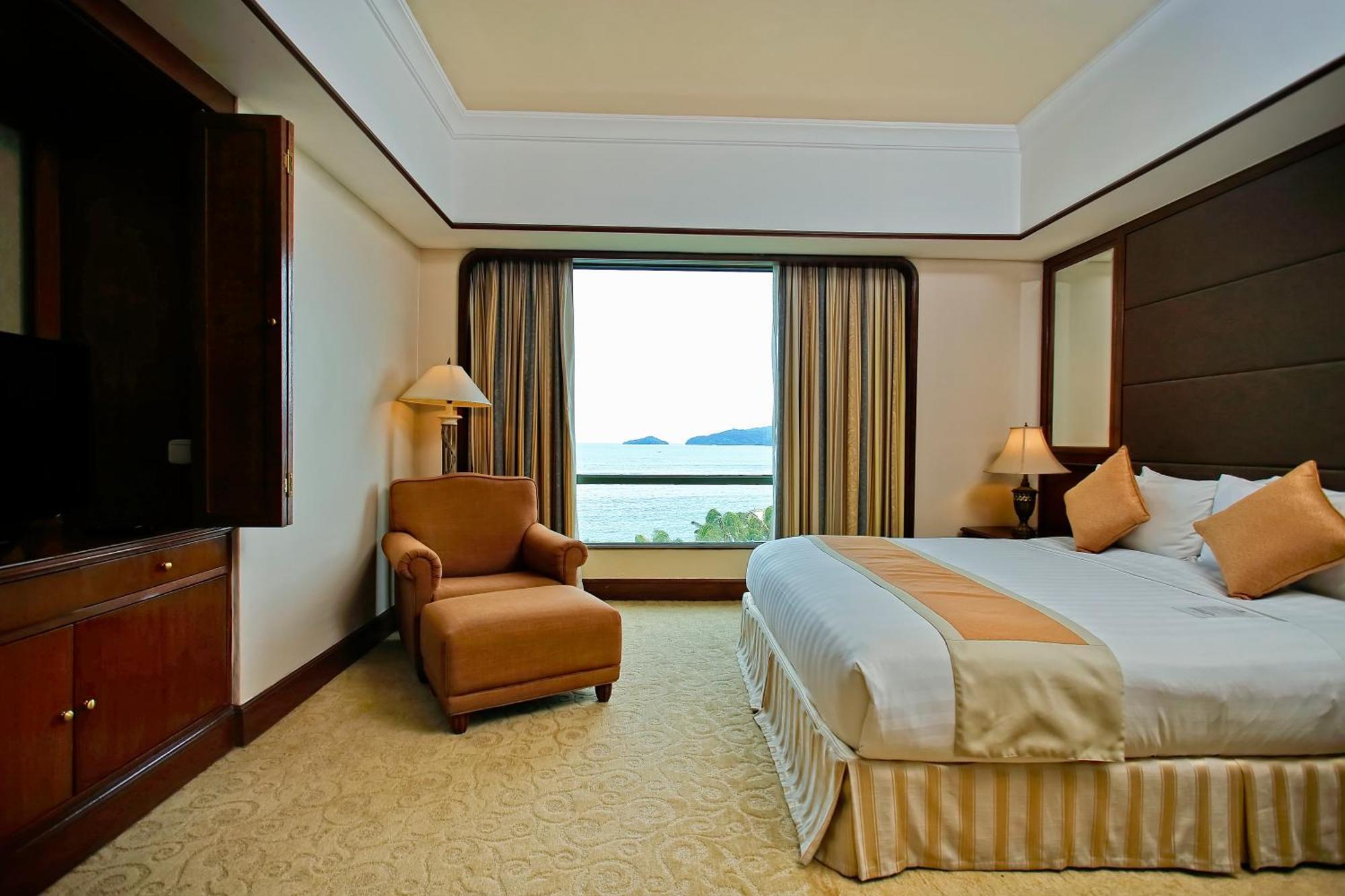 The Pacific Sutera Hotel Kota Kinabalu Exterior photo A room at the hotel