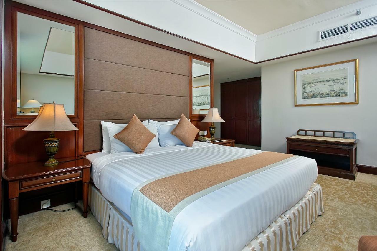 The Pacific Sutera Hotel Kota Kinabalu Exterior photo A bedroom at the hotel